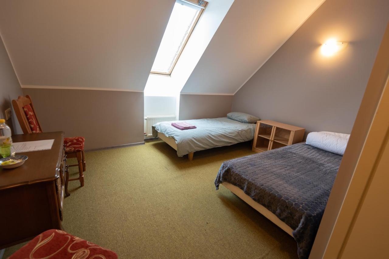 Aiakeskuse Hostel Раквере Екстер'єр фото