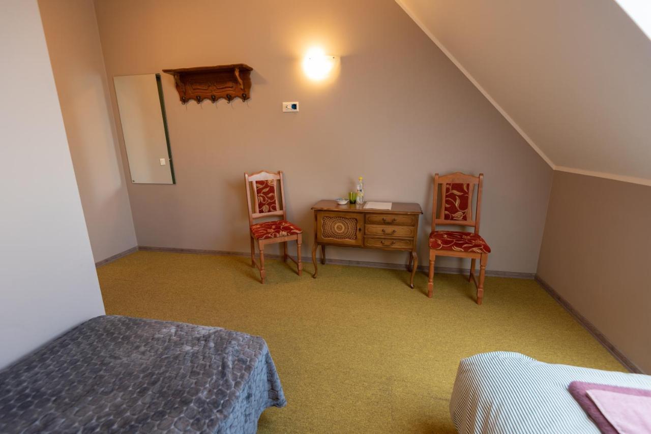 Aiakeskuse Hostel Раквере Екстер'єр фото